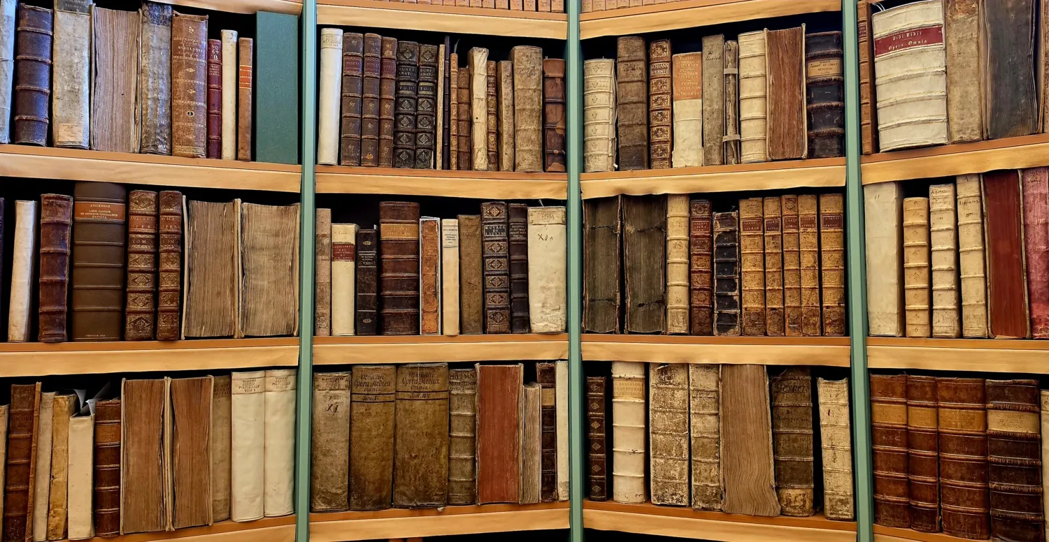 Historiska böcker vid Hagströmerbiblioteket.