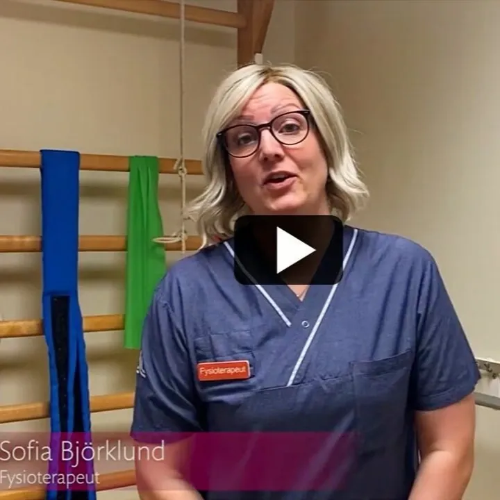 Fysioterapeut i ett gym i primärvården