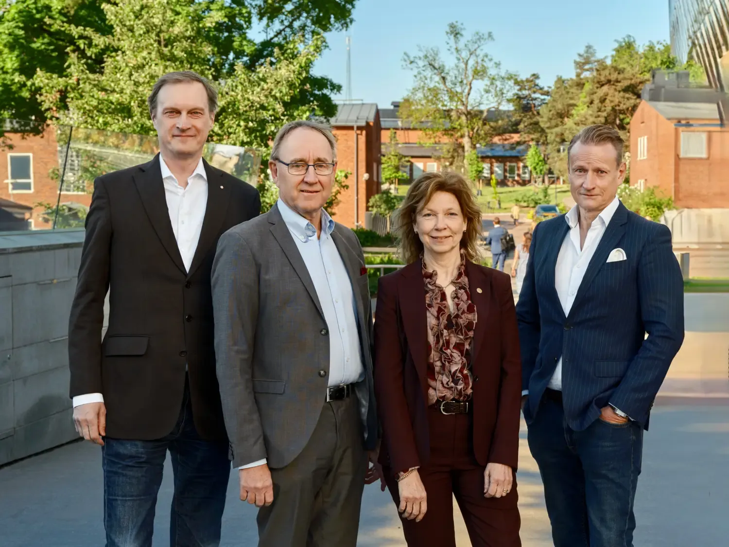 Rektor och dekaner (blivande vice-rektorer) för KI:s campusgrupper (från vänster: Sten Linnarsson, campus Solna; Carl Johan Sundström, campus Nord; Annika Östman Wernerson, rektor och Matti Sällberg, campus Syd)